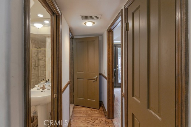 Detail Gallery Image 39 of 75 For 24300 Sylvan Glen Rd, Calabasas,  CA 91302 - 5 Beds | 3 Baths