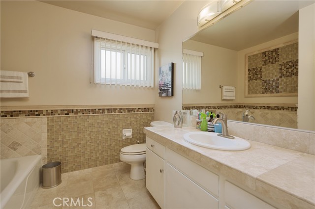 Image 10 of 14 For 1217 Woodbury Drive