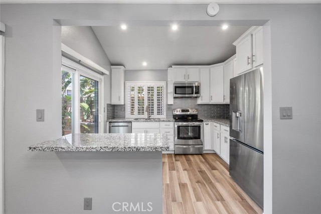 Image 32 of 46 For 17351 Via Lindo