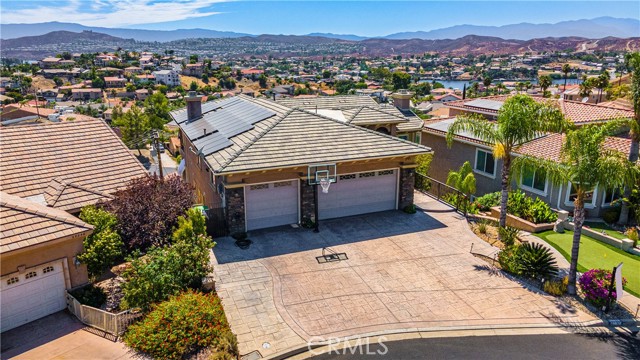 Detail Gallery Image 5 of 75 For 28828 Yosemite Pl, Canyon Lake,  CA 92587 - 7 Beds | 5 Baths