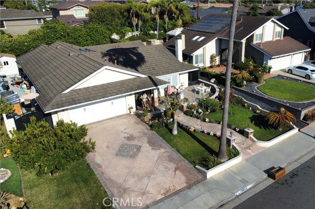 18822 Lister Lane, Huntington Beach CA: https://media.crmls.org/medias/b6eec8de-aedc-4643-a234-1f92b8af369b.jpg