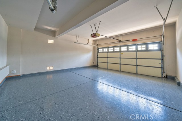 97 Twin Gables, Irvine CA: https://media.crmls.org/medias/b6eede61-0da7-4f62-b2ac-47c268625171.jpg