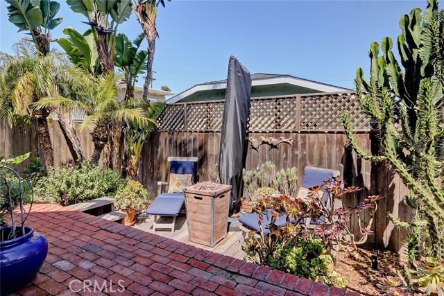 1259 7th Place, Hermosa Beach, California 90254, 3 Bedrooms Bedrooms, ,2 BathroomsBathrooms,Residential,Sold,7th,SB21161050