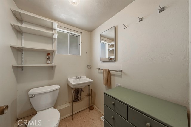 Detail Gallery Image 33 of 51 For 2527 Dessie, Lakeport,  CA 95453 - 4 Beds | 2/1 Baths