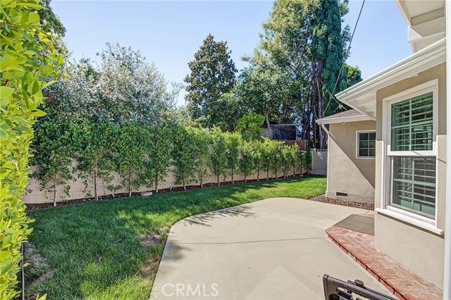 18220 Clark Street photo 35