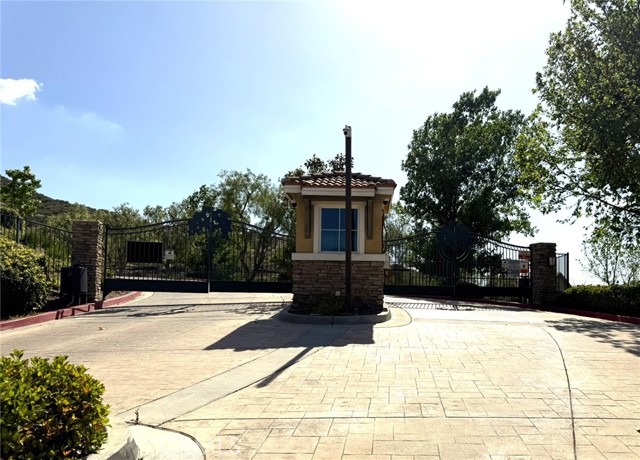 Detail Gallery Image 38 of 39 For 30505 Canyon Hills Rd #403,  Lake Elsinore,  CA 92532 - 2 Beds | 2/1 Baths