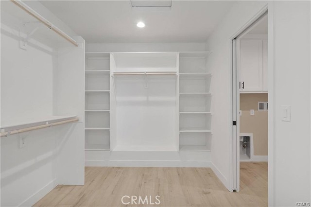 10647 Central Road, Apple Valley CA: https://media.crmls.org/medias/b6f04b3c-dabd-4279-bd6c-0bb861e3d843.jpg