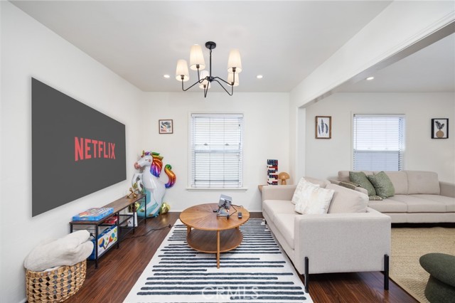 108 Bennett Avenue, Long Beach CA: https://media.crmls.org/medias/b6f05290-1c6d-4e7e-971a-bcabf2045be4.jpg