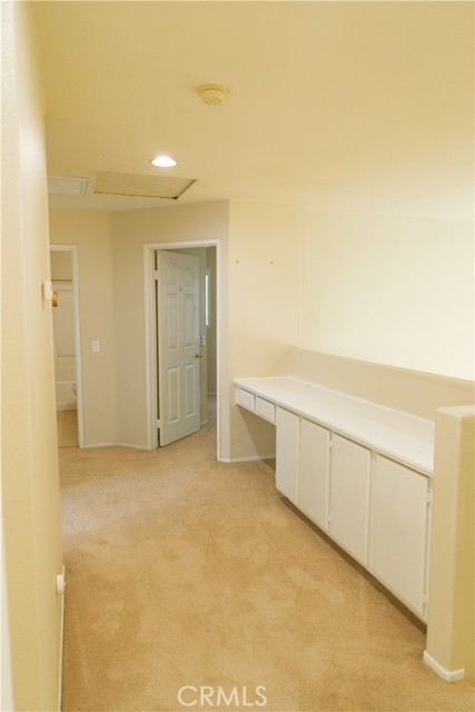 Image 32 of 37 For 852 Saint James Drive
