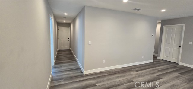 Detail Gallery Image 10 of 21 For 2726 W Pendleton Ave, Santa Ana,  CA 92704 - 4 Beds | 3 Baths