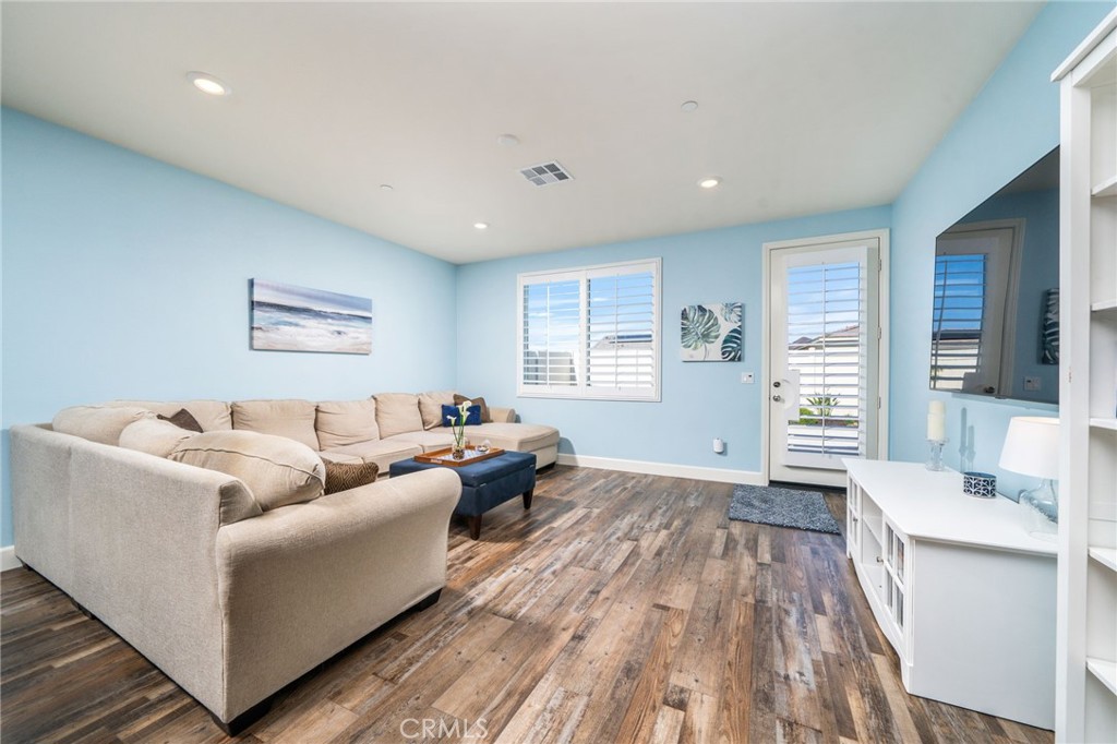 MLS #IV25232062 image #12