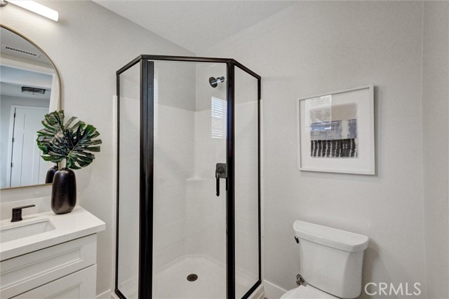 Detail Gallery Image 19 of 36 For 617 E Walnut Ave, Monrovia,  CA 91016 - 3 Beds | 3 Baths