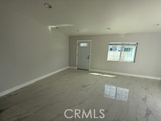 https://media.crmls.org/medias/b6f18773-3f82-4c0f-9b35-3a7fc7624153.jpg?preset=X-Large