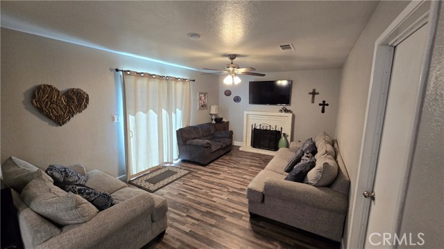 Detail Gallery Image 13 of 14 For 2440 Crystal Springs Ave, Merced,  CA 95348 - 4 Beds | 2 Baths