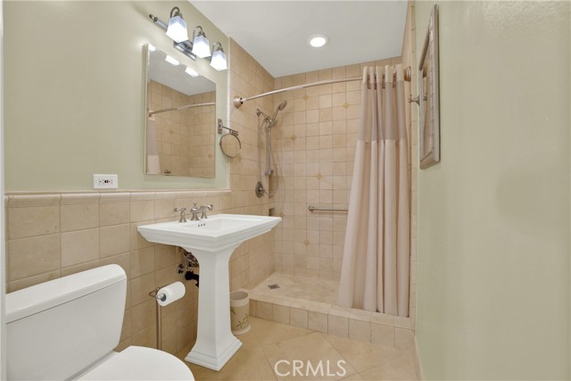 Detail Gallery Image 15 of 32 For 31561 Table Rock Dr #213,  Laguna Beach,  CA 92651 - 2 Beds | 1 Baths