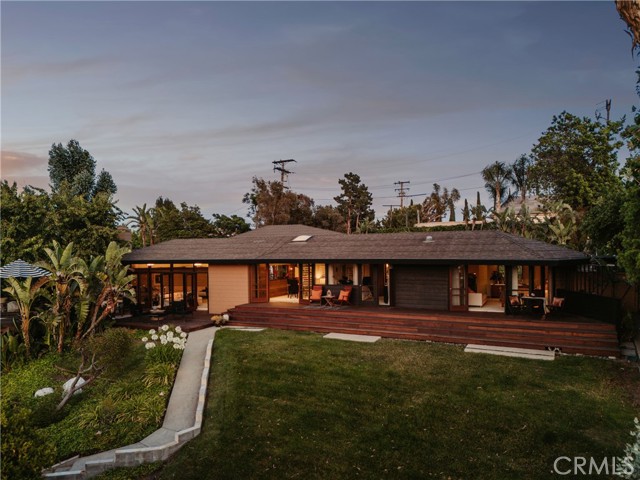 1501 Clearview LN
