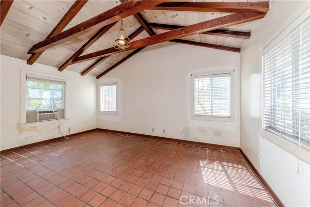 Detail Gallery Image 7 of 13 For 3917 Paige St, Los Angeles,  CA 90031 - 2 Beds | 1 Baths