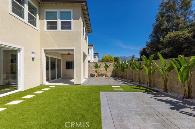 Image 23 of 31 For 440 Riverbend