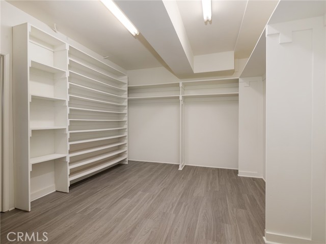 Detail Gallery Image 14 of 18 For 724 Loma Vista St, El Segundo,  CA 90245 - 4 Beds | 3 Baths