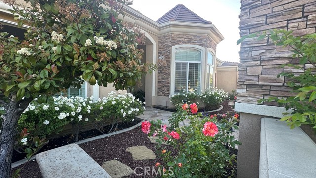 4069 Nancy Circle, Corona CA: https://media.crmls.org/medias/b6f3e4c0-b7af-4439-81c2-58b013cef42d.jpg