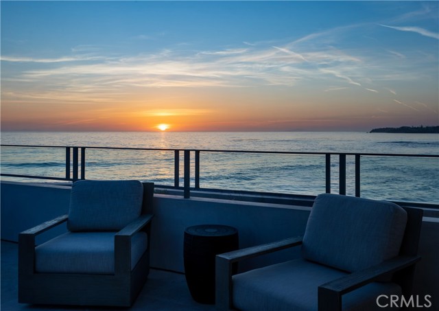 1901 Ocean Way, Laguna Beach CA: https://media.crmls.org/medias/b6f48feb-ef92-44ff-a0fa-e3639a85fa88.jpg