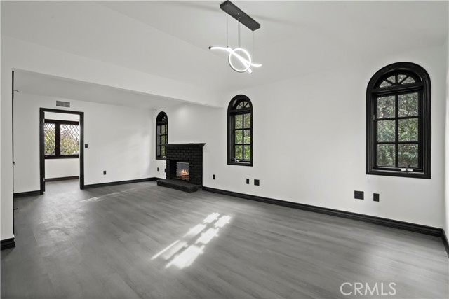 Detail Gallery Image 33 of 49 For 9853 Wish Ave, Northridge,  CA 91325 - 5 Beds | 2/1 Baths