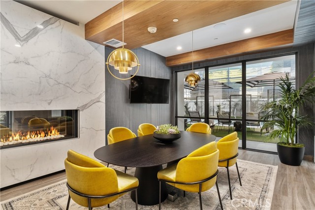 Detail Gallery Image 20 of 34 For 1333 S Orange Grove Ave #109,  Los Angeles,  CA 90019 - 2 Beds | 2 Baths