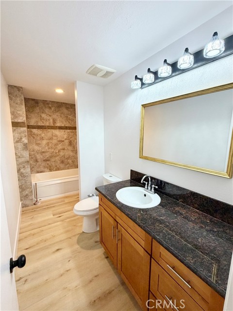 Detail Gallery Image 12 of 17 For 400 S Flower #8,  Orange,  CA 92868 - 3 Beds | 2/1 Baths