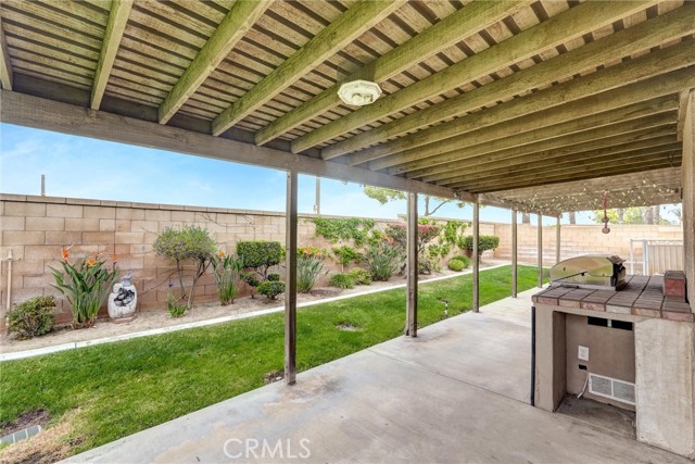 Detail Gallery Image 40 of 74 For 14698 Maine, Fontana,  CA 92336 - 5 Beds | 2 Baths