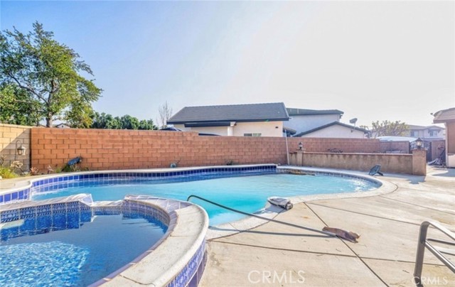 13812 Hollywood Avenue, Eastvale CA: https://media.crmls.org/medias/b6f88dd6-a768-4f70-8cdd-98b9e8f2cafc.jpg