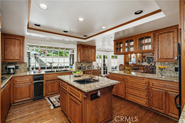 Detail Gallery Image 10 of 42 For 1170 N Englewild Dr., Glendora,  CA 91741 - 5 Beds | 6/1 Baths