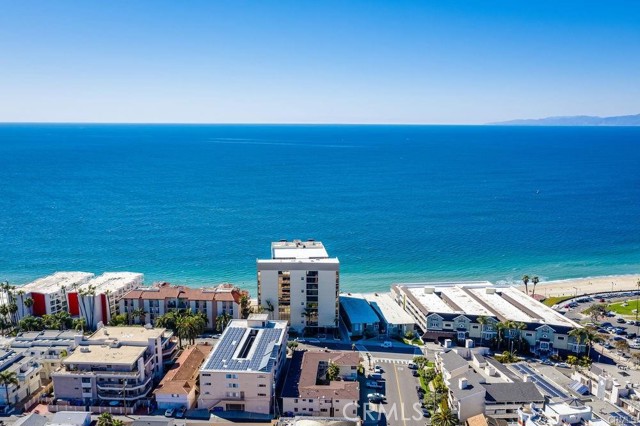 531 Esplanade, Redondo Beach, California 90277, 2 Bedrooms Bedrooms, ,2 BathroomsBathrooms,Residential,Sold,Esplanade,SB23198837