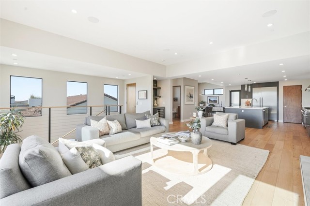 Image 6 of 49 For 959 5th Street  A