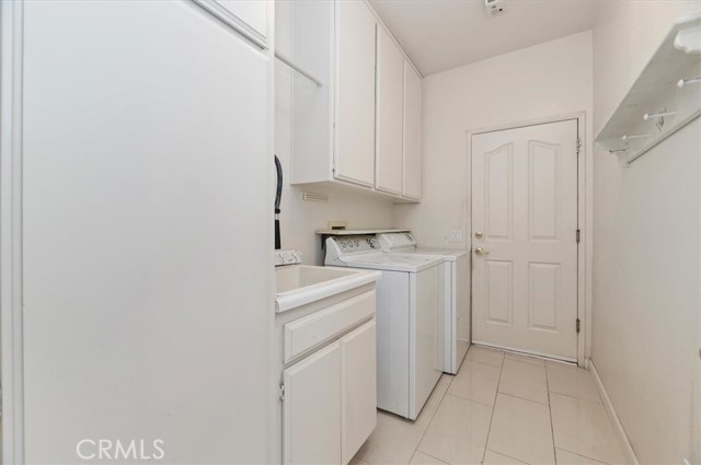 22711 Pebblestone Drive, Nuevo CA: https://media.crmls.org/medias/b6f9e406-637a-4c80-a879-f87618b070bc.jpg
