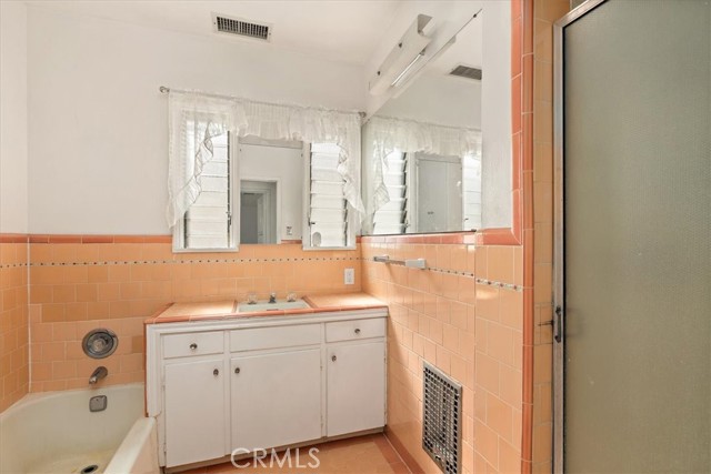 Detail Gallery Image 20 of 27 For 233 Rosemont, San Gabriel,  CA 91775 - 2 Beds | 2 Baths