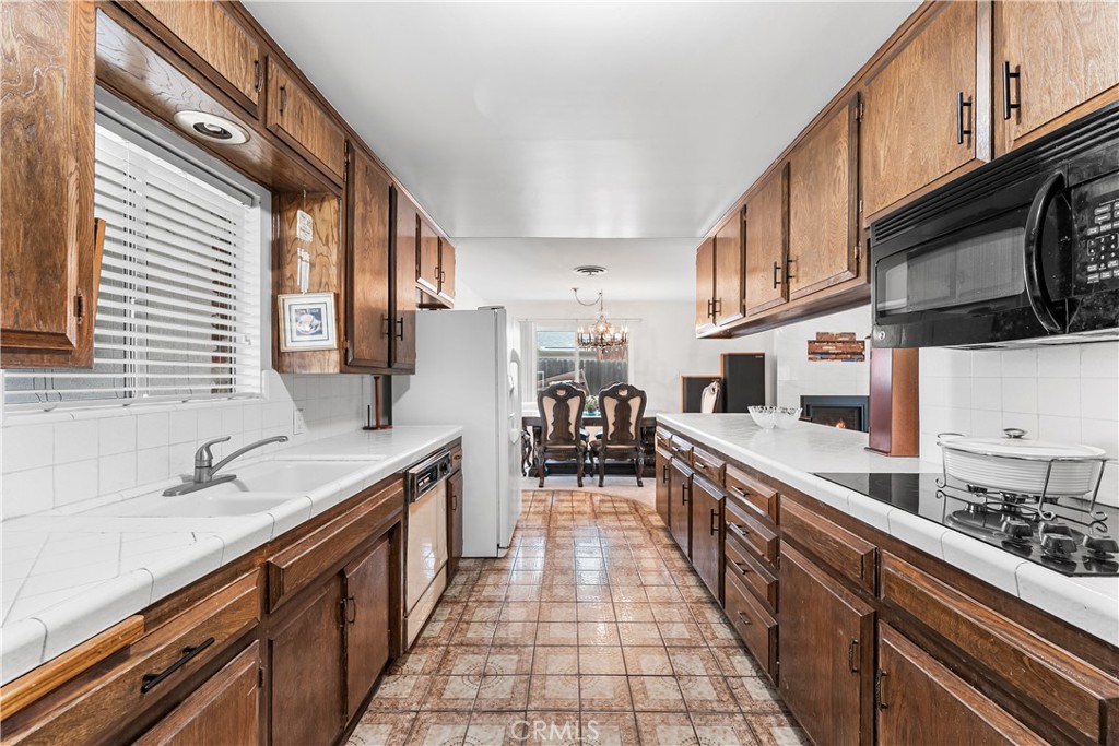 MLS #SR25276813 image #23