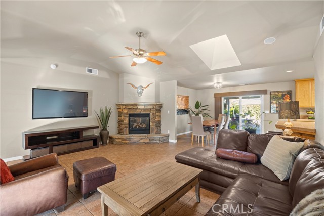 Detail Gallery Image 3 of 58 For 217 Zion Canyon Ct, Chico,  CA 95973 - 4 Beds | 3 Baths