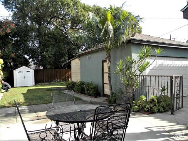 3014 Chestnut Avenue, Long Beach, California 90806, 2 Bedrooms Bedrooms, ,1 BathroomBathrooms,Single Family Residence,For Sale,Chestnut,218035816DA