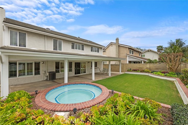 Detail Gallery Image 4 of 44 For 2342 Caper Tree Drive, Tustin,  CA 92780 - 4 Beds | 3 Baths