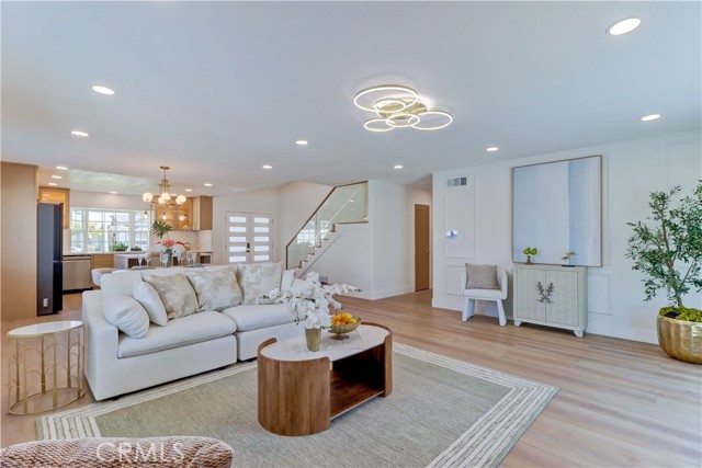 Detail Gallery Image 23 of 63 For 19691 Canberra Ln, Huntington Beach,  CA 92646 - 5 Beds | 3 Baths