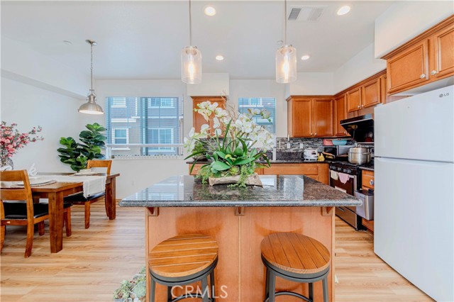 Detail Gallery Image 6 of 31 For 1963 Annandale Way, Pomona,  CA 91767 - 4 Beds | 2/1 Baths