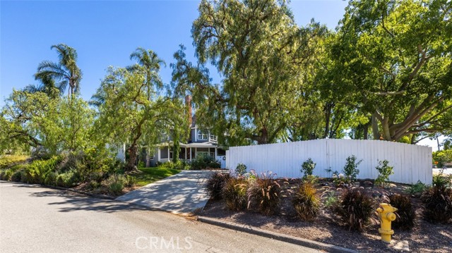 10762 Meads, Orange CA: https://media.crmls.org/medias/b6ff4905-c93c-4d2b-be44-3930ae6f1038.jpg