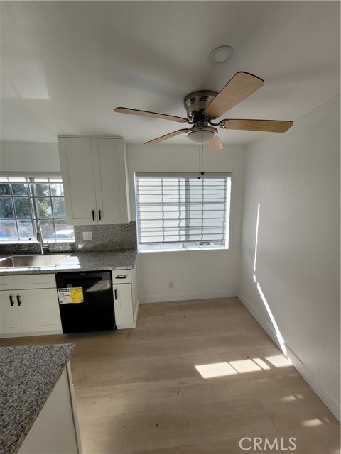 Detail Gallery Image 8 of 31 For 15004 Nordhoff #203,  North Hills,  CA 91343 - 2 Beds | 2 Baths