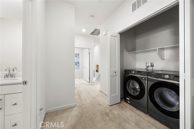 3720 S Allston Paseo, Ontario CA: https://media.crmls.org/medias/b7010926-302d-4bbd-8e86-06085cae2a2e.jpg
