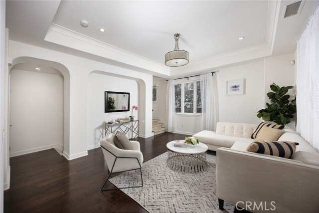 Detail Gallery Image 9 of 31 For 1088 Sunset Bld a,  Arcadia,  CA 91007 - 3 Beds | 3 Baths