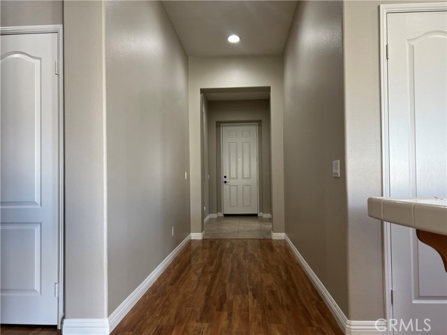 Detail Gallery Image 4 of 29 For 34556 Sourwood Way, Winchester,  CA 92596 - 3 Beds | 2 Baths