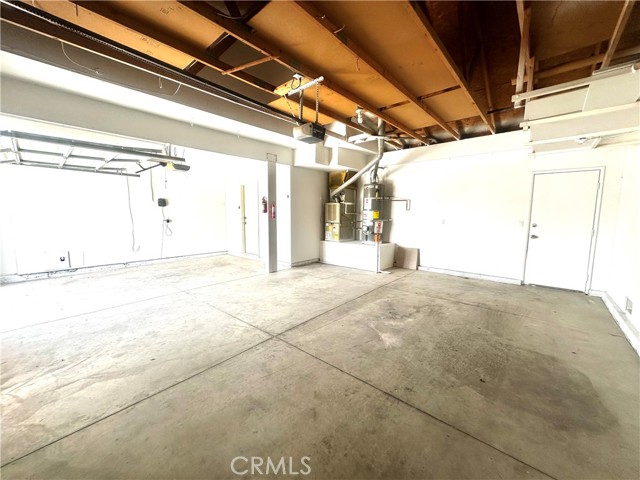 Detail Gallery Image 10 of 23 For 12433 Kokomo Cir, Victorville,  CA 92392 - 4 Beds | 3 Baths