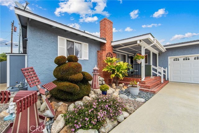 6051 Camphor Avenue, Westminster CA: https://media.crmls.org/medias/b7035d1e-1bc7-44b6-b667-b1ebc6270916.jpg