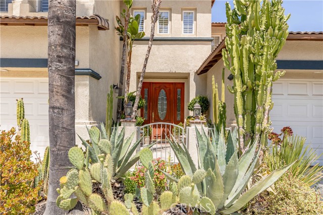 17 Ponte Brava, Lake Elsinore CA: https://media.crmls.org/medias/b7048cf9-c458-4205-b3eb-53babfcd52da.jpg