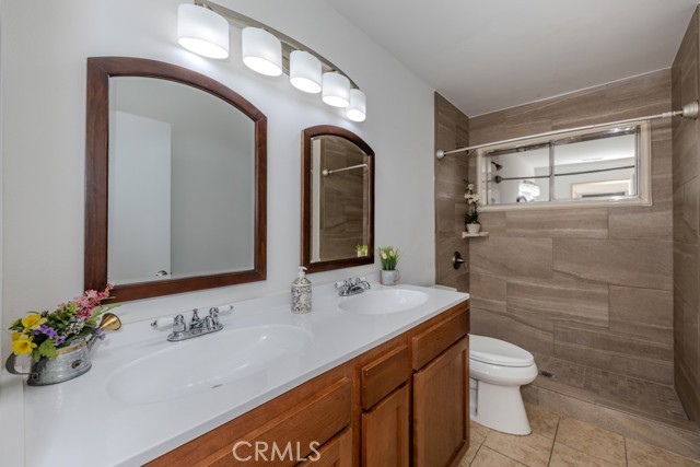 Detail Gallery Image 9 of 55 For 2309 E Sycamore St, Anaheim,  CA 92806 - 4 Beds | 2 Baths